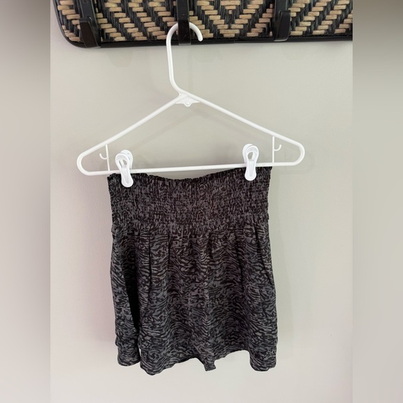 Rails Addison Skirt - Charcoal Grey Abstract Animal Print - Size Small - Picture 7 of 12